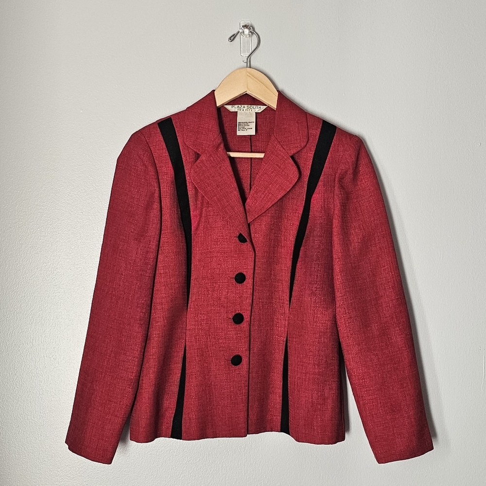 Vintage red & black Women's Plaza South Petite Blazer (size 8P)